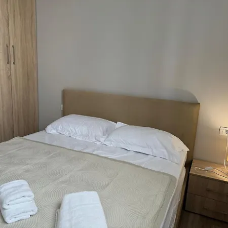 Olivia House Апартаменты